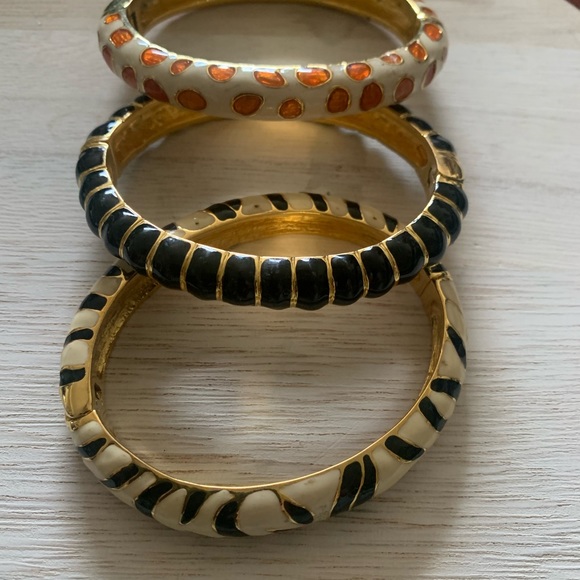 3 Bracelets Kenneth Cole enamel hinged Zebra, Giraffe or black striped bracelets - Picture 13 of 13